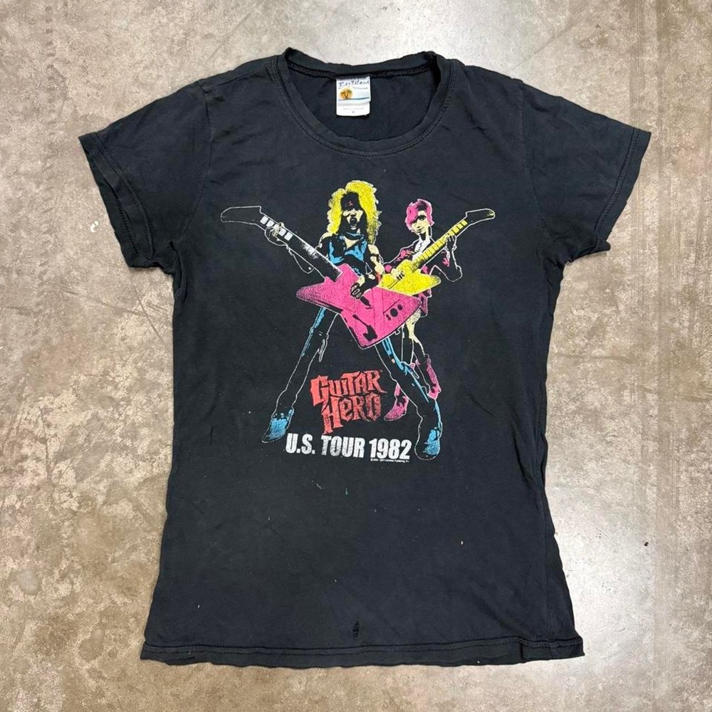 Vintage Guitar Hero US Tour 1982 Promo Tee Girls Rock Black Y2K Video Game M